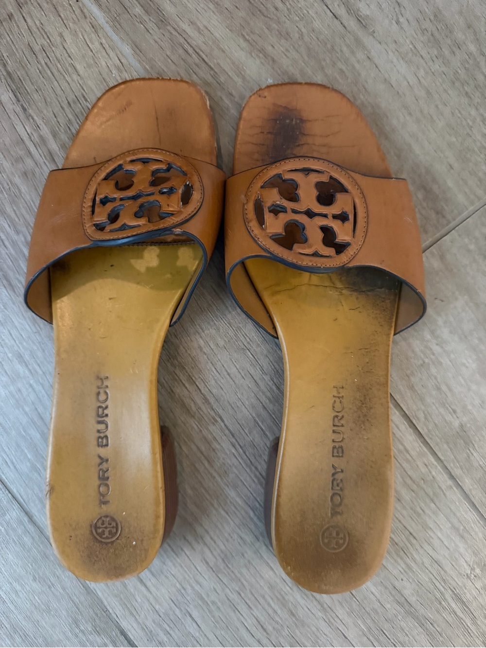 Tory Burch Cognac Leather Cutout Logo Slide Sandals size 8.5